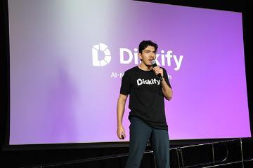 Francisco Salinas presents at Demo Day 2025