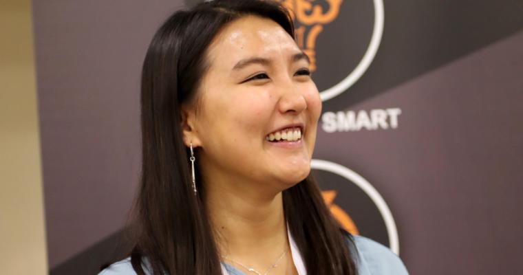 Accounting firm representative at Sophomore Career Fair image link to story