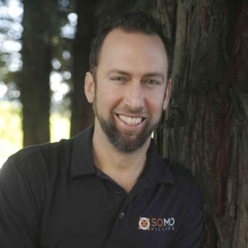 Accounting alumnus Eric Reid 00 image link to story