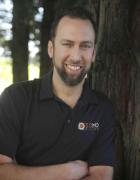 Accounting alumnus Eric Reid 00