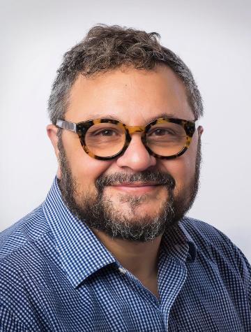 Professor of Management Michael Santoro image link to story